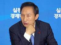 Tổng thống Hàn Quốc sa thải các trợ lý